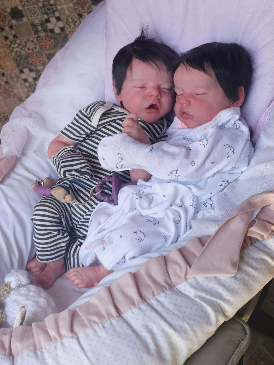 Bebé Reborn Gêmeos • Menina & Menino • BrinqueTudo